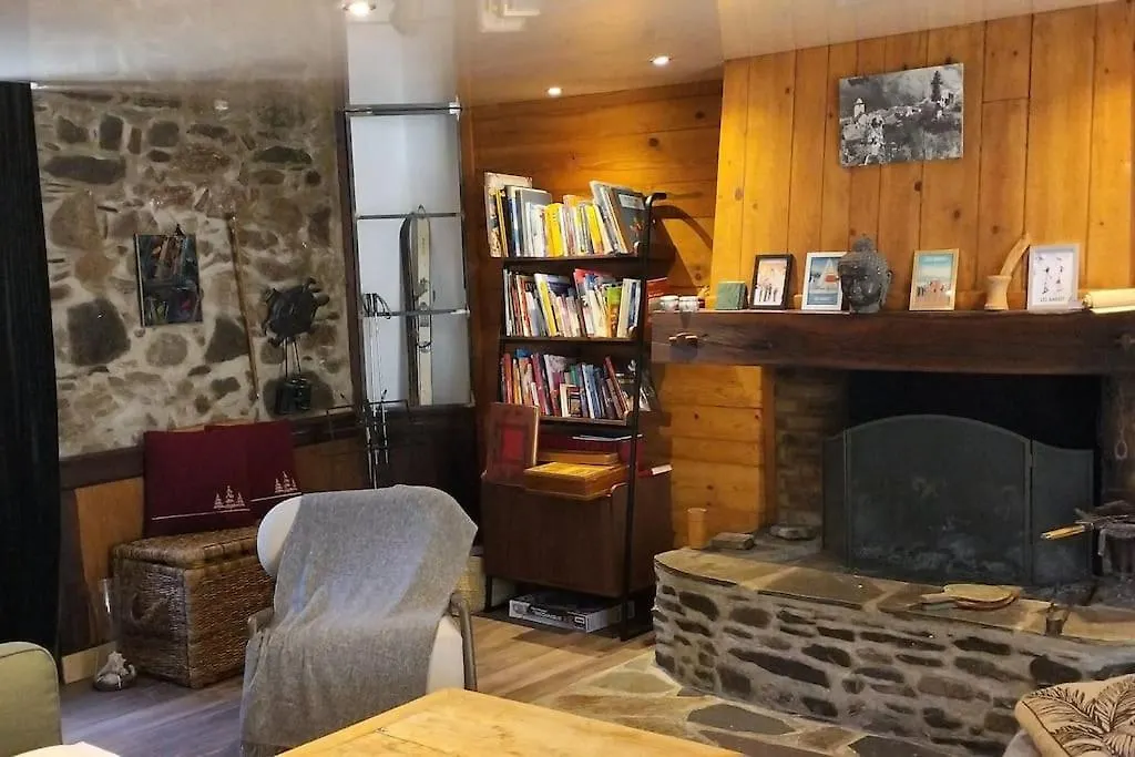 L'Ancien Hotel Du Vieux Cedre Arreau Apartment